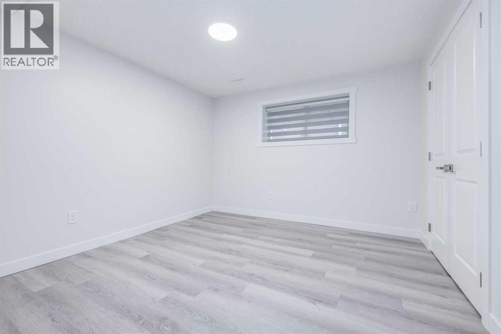 Single Family House Bi-level for Sale in  Whiteland Drive NE Whitehorn Calgary 