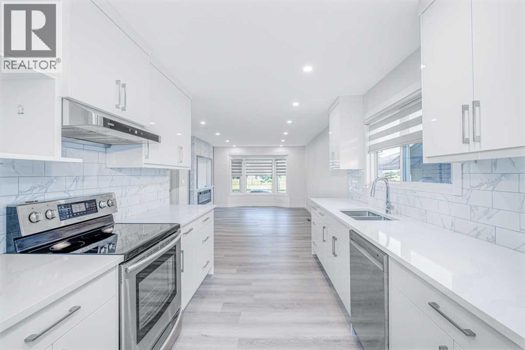 Single Family House Bi-level for Sale in  Whiteland Drive NE Whitehorn Calgary 