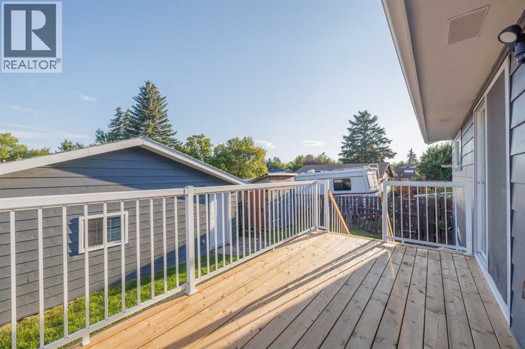 Single Family House Bi-level for Sale in  Whiteland Drive NE Whitehorn Calgary 
