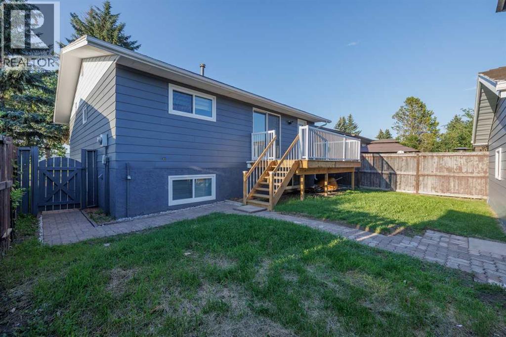 Single Family House Bi-level for Sale in  Whiteland Drive NE Whitehorn Calgary 