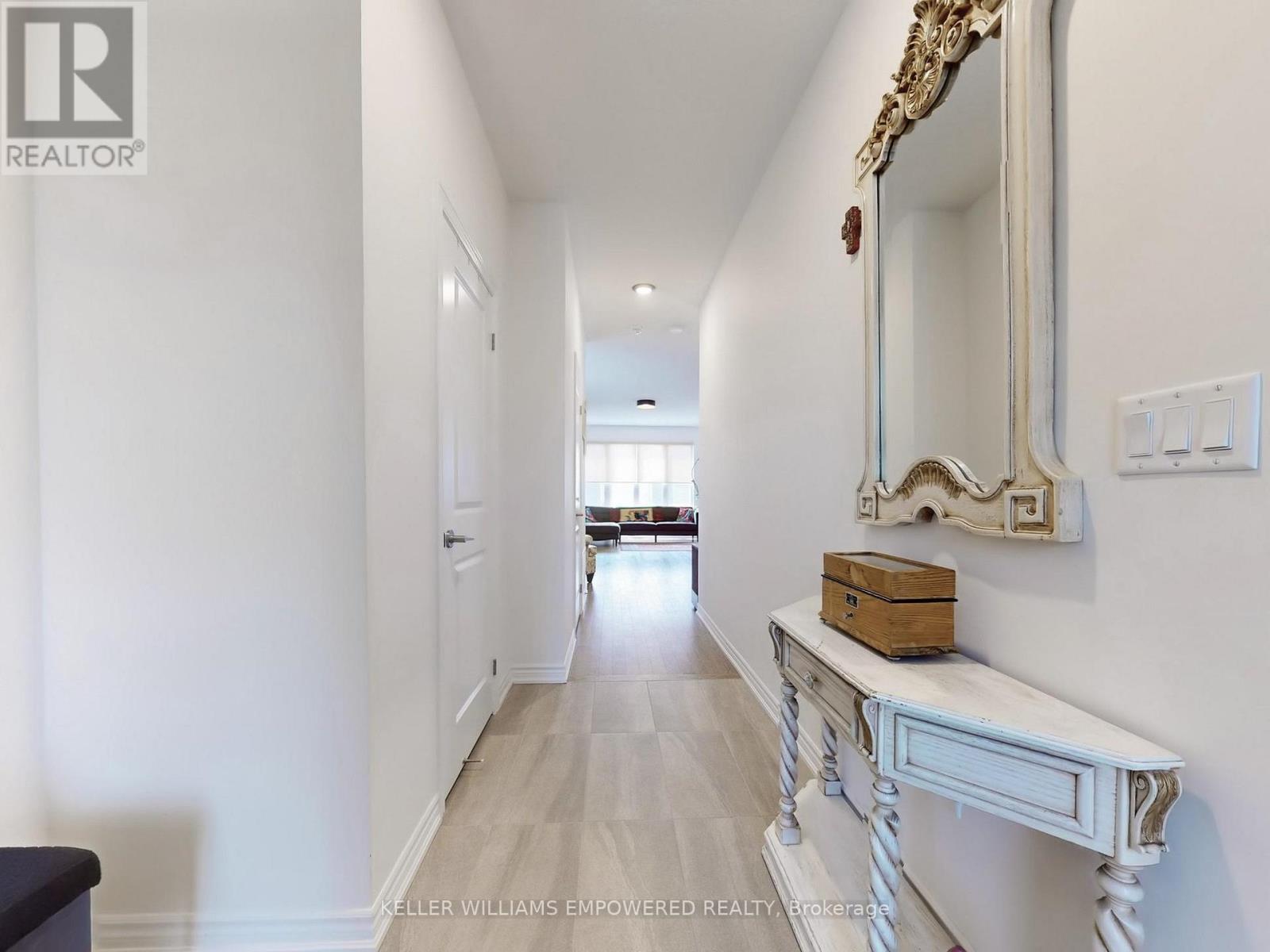 Photo 5 of 28 Gemini Drive, Barrie ON