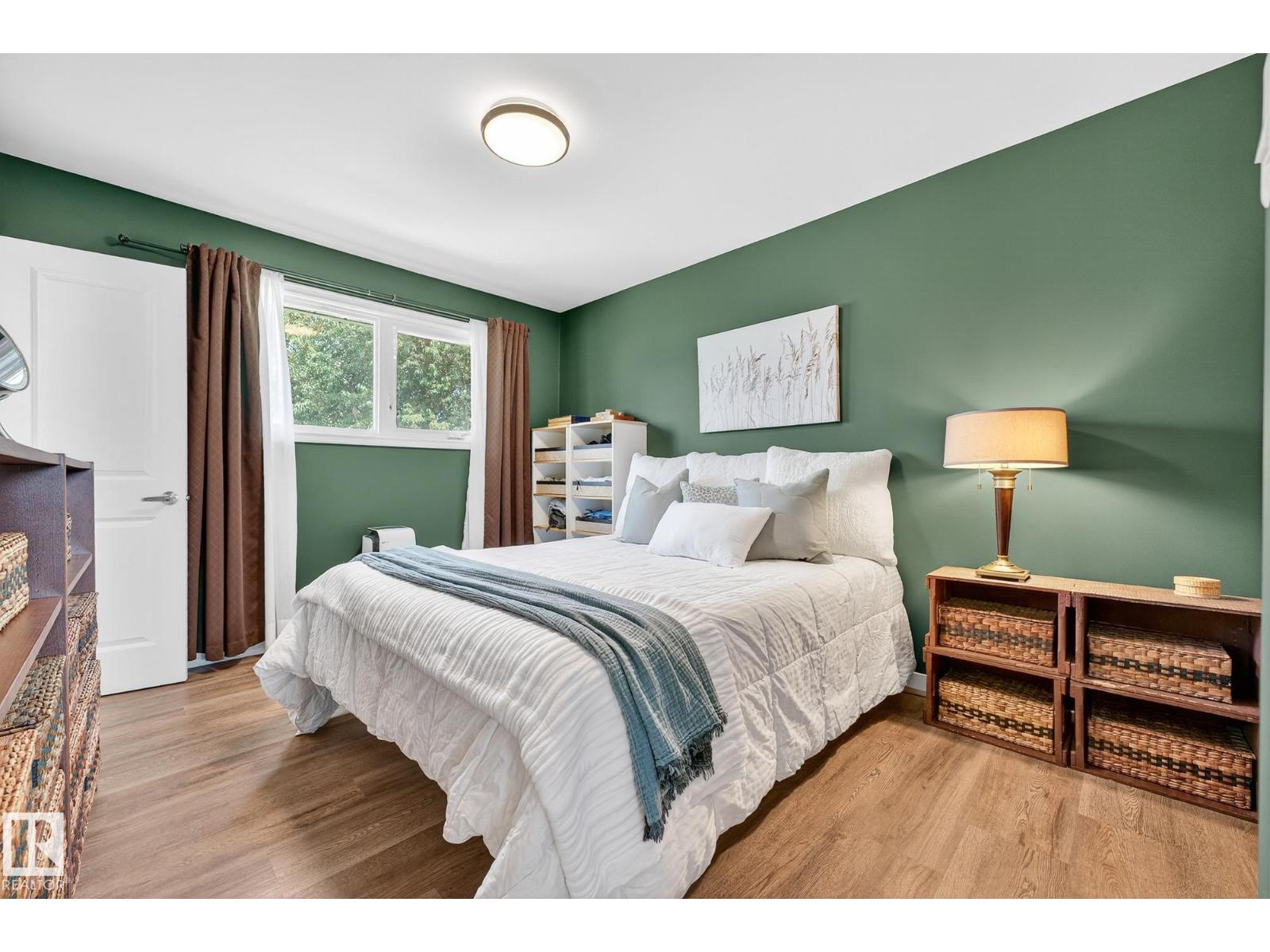 Photo 35 of 5516 140 A Av Nw, Edmonton AB