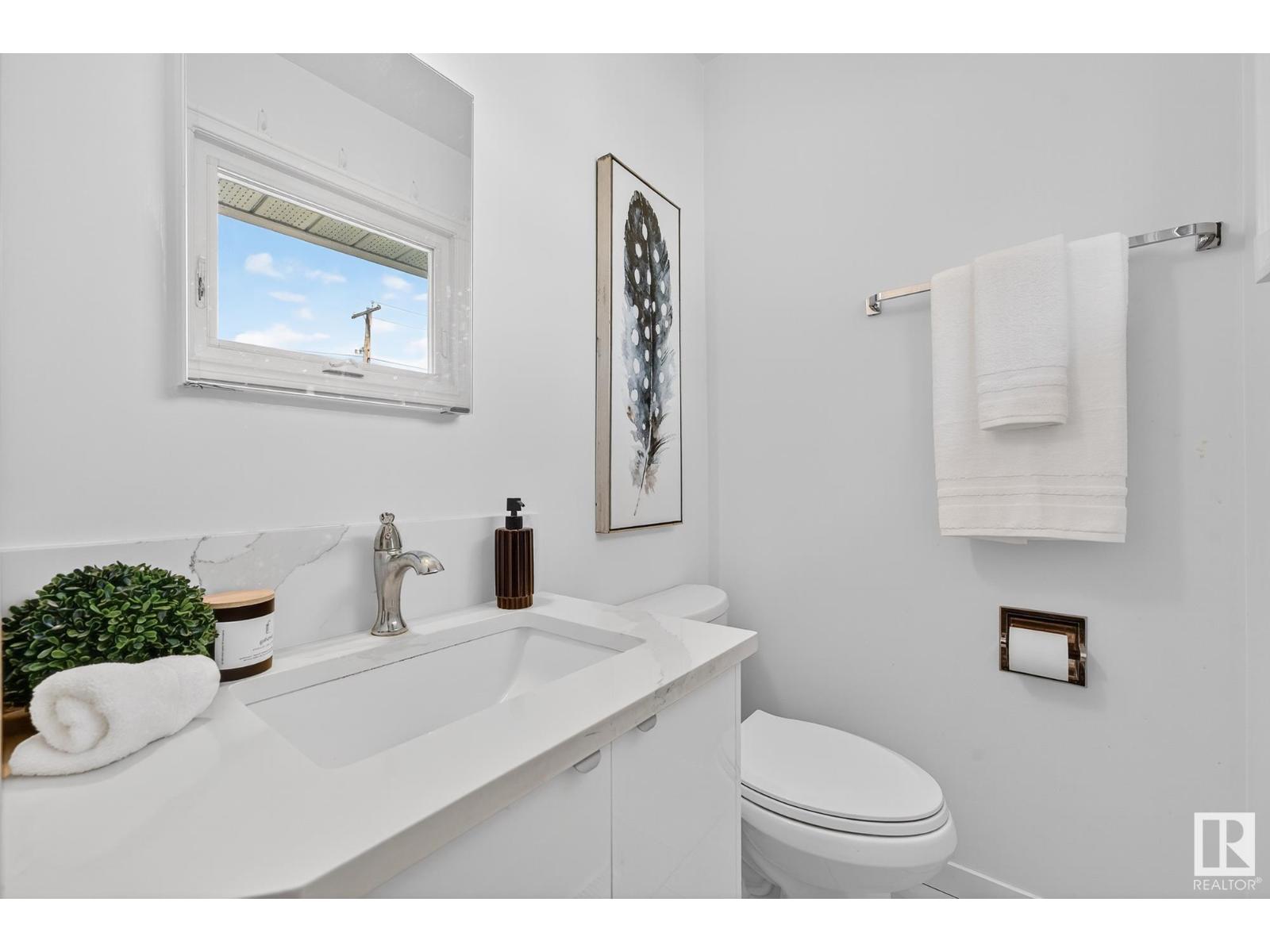 Photo 37 of 5516 140 A Av Nw, Edmonton AB