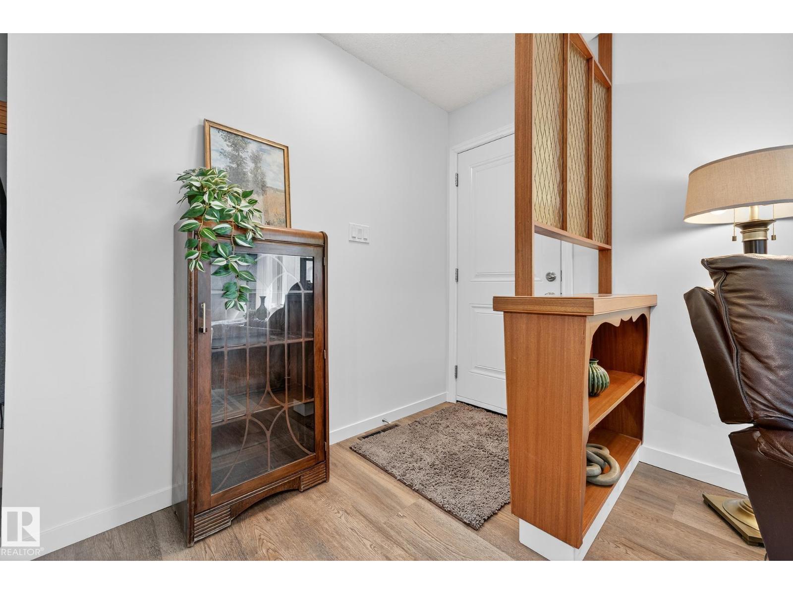 Photo 23 of 5516 140 A Av Nw, Edmonton AB