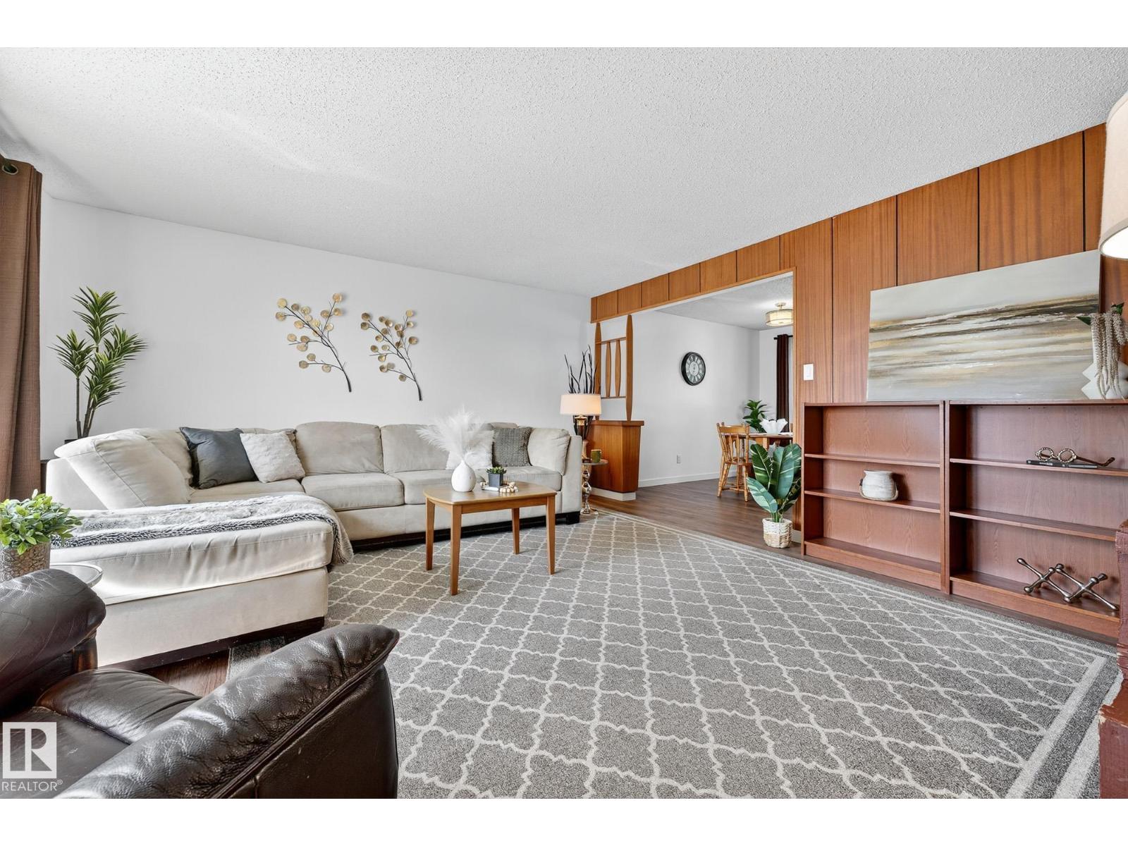 Photo 28 of 5516 140 A Av Nw, Edmonton AB