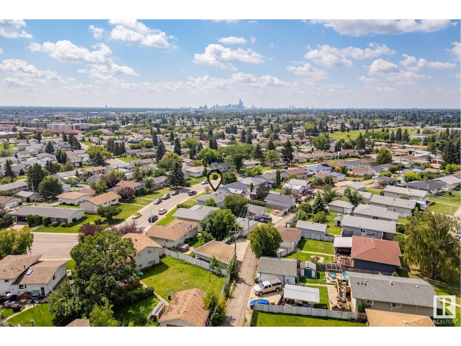 Photo 36 of 5516 140 A Av Nw, Edmonton AB