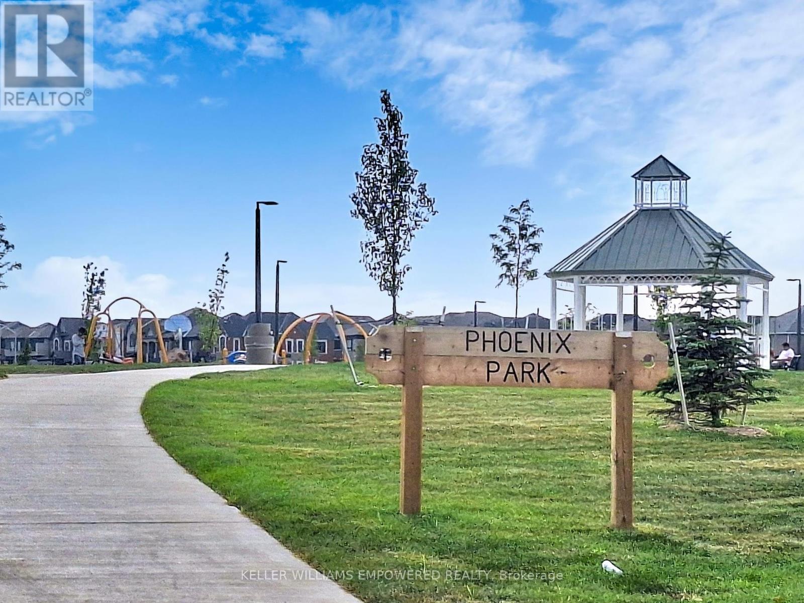 Photo 42 of 28 Gemini Drive, Barrie ON