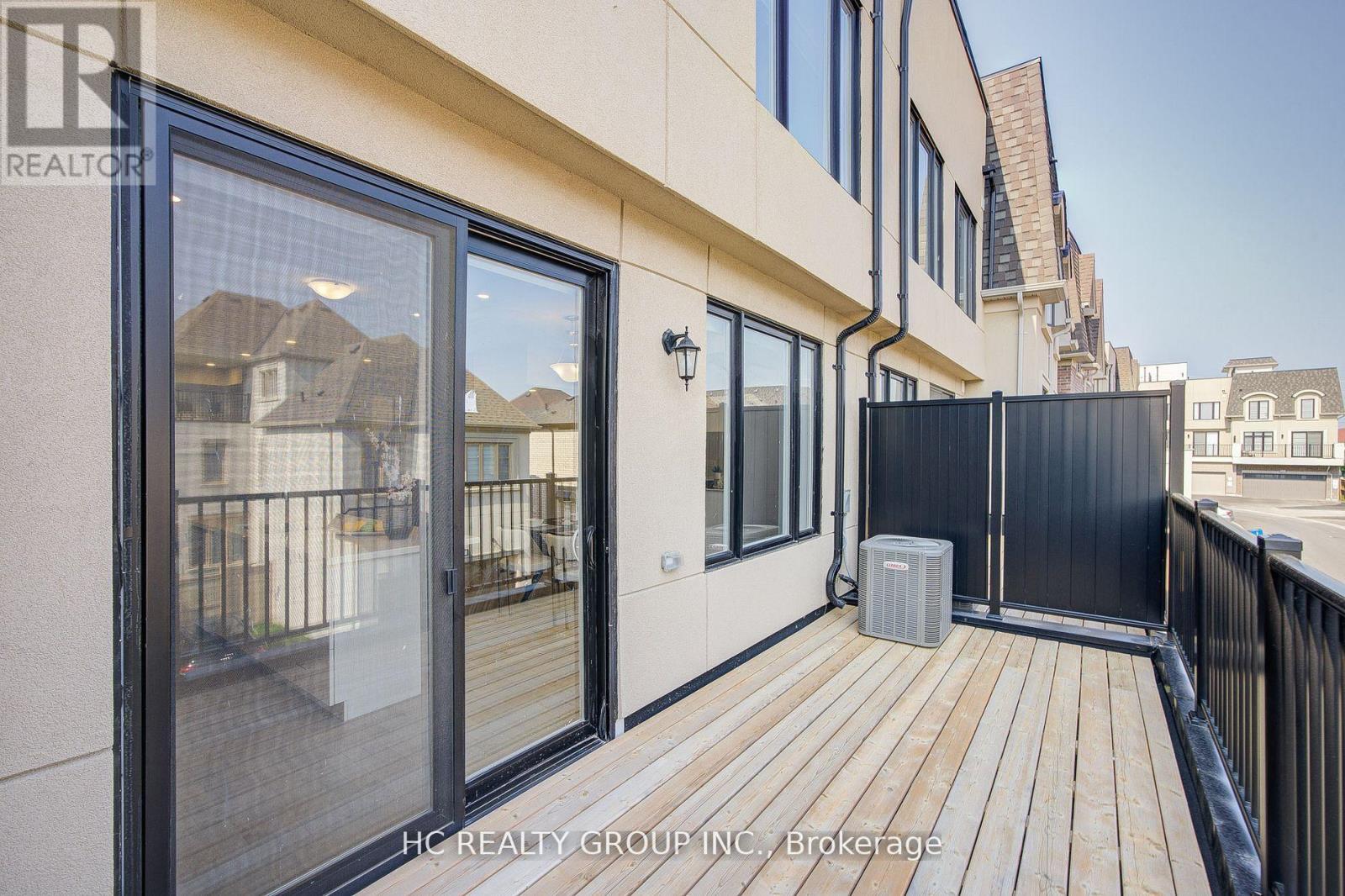 Photo 22 of 19 Guardhouse Crescent, Markham ON