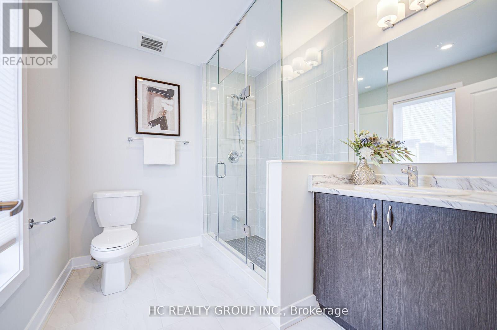 Photo 25 of 19 Guardhouse Crescent, Markham ON