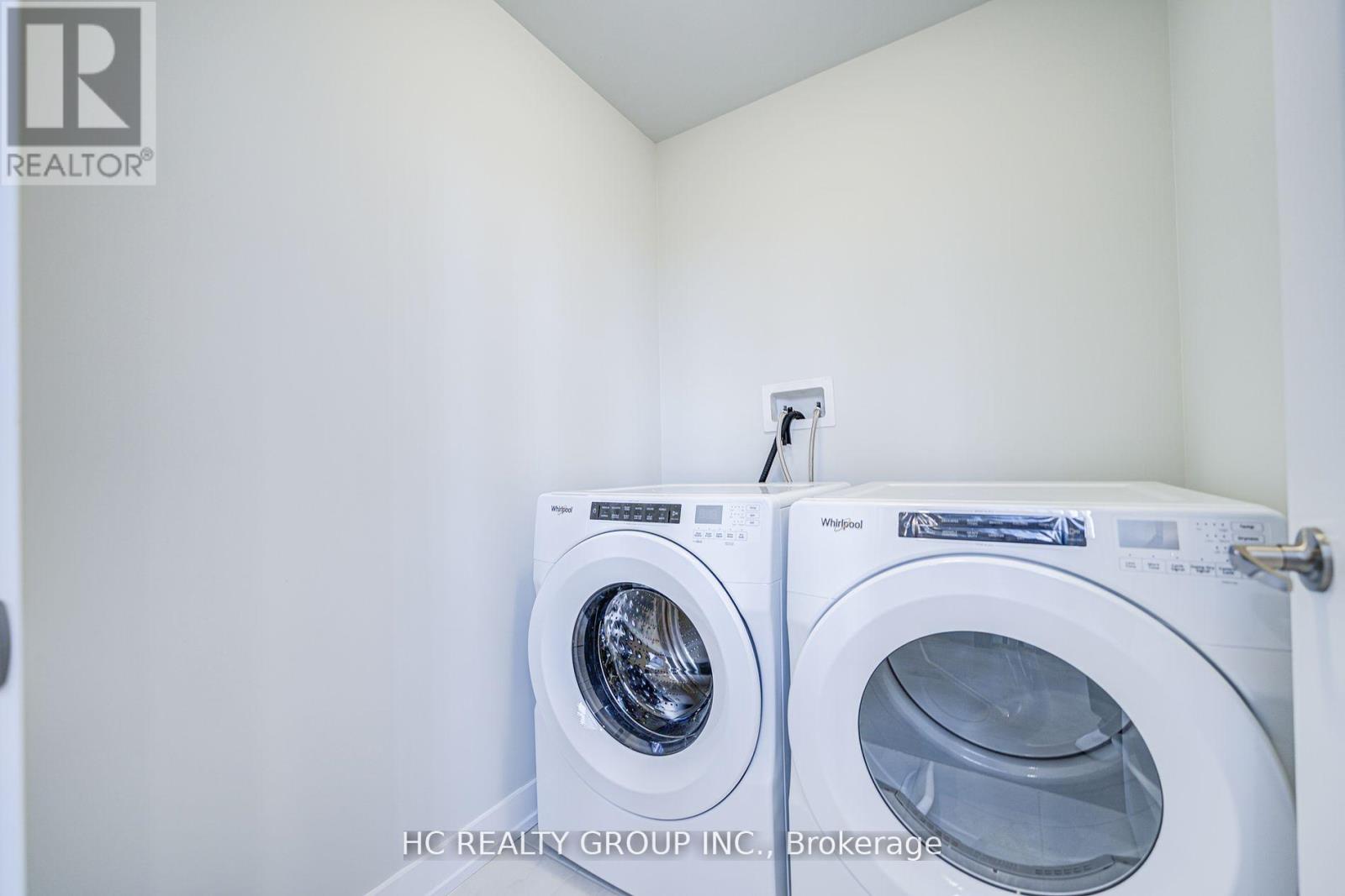 Photo 31 of 19 Guardhouse Crescent, Markham ON