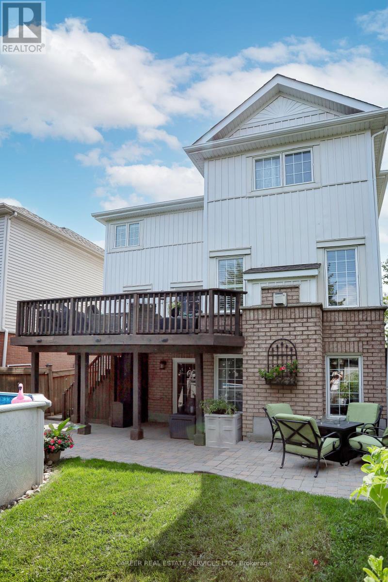 Photo 4 of 1091 Trail Valley Drive, Oshawa ON