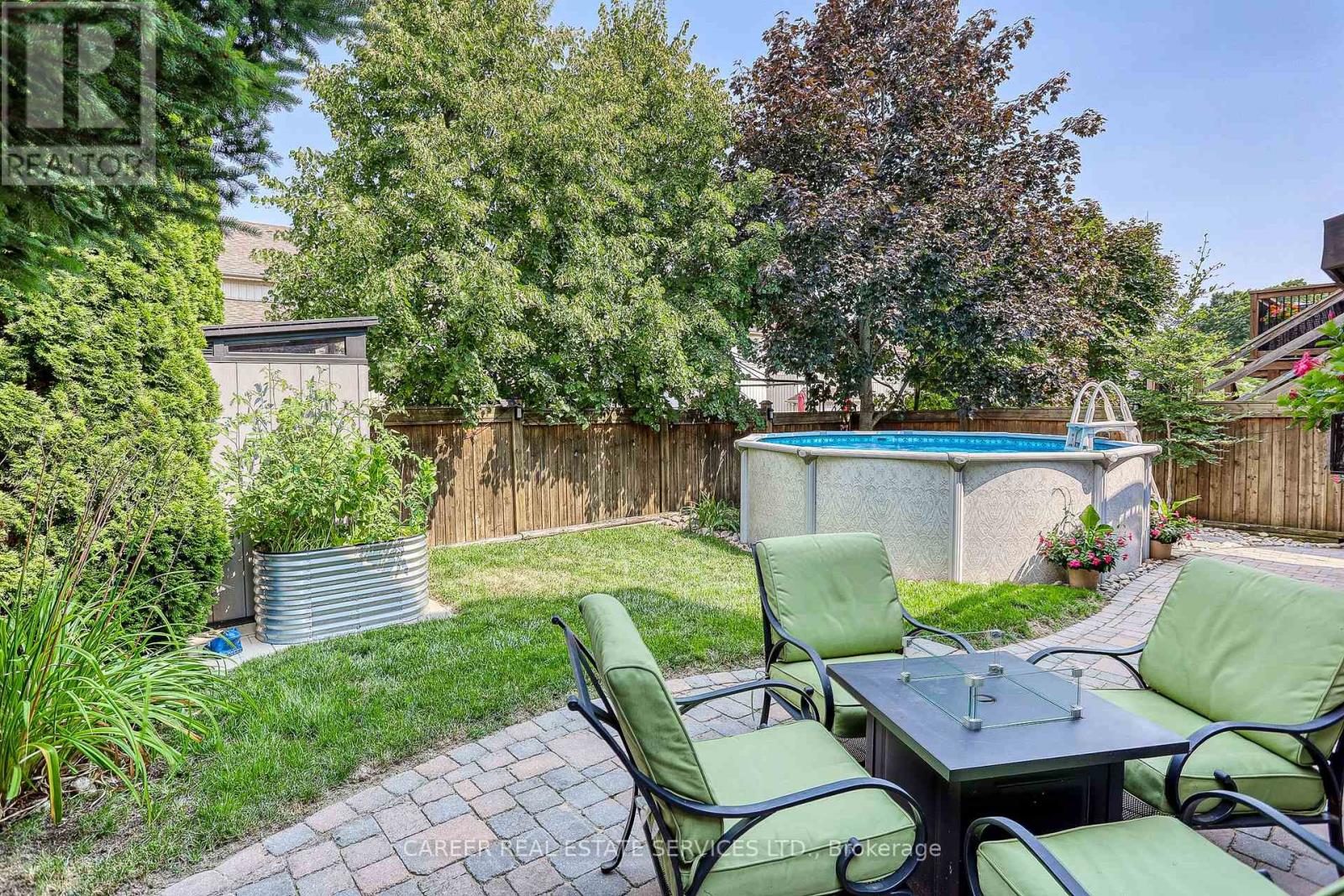 Photo 27 of 1091 Trail Valley Drive, Oshawa ON