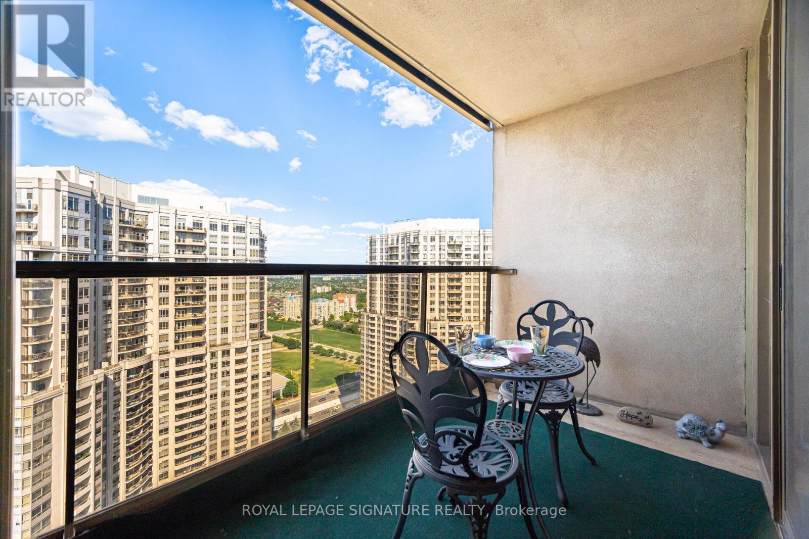 Photo 28 of 3208 45 Kingsbridge Garden Circle, Mississauga ON
