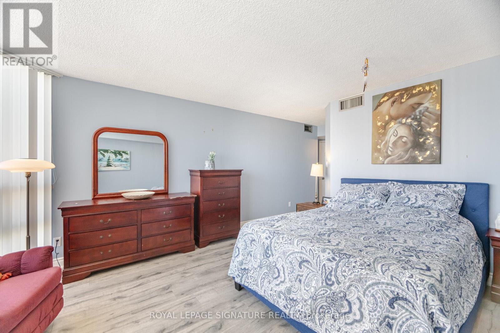 Photo 20 of 3208 45 Kingsbridge Garden Circle, Mississauga ON