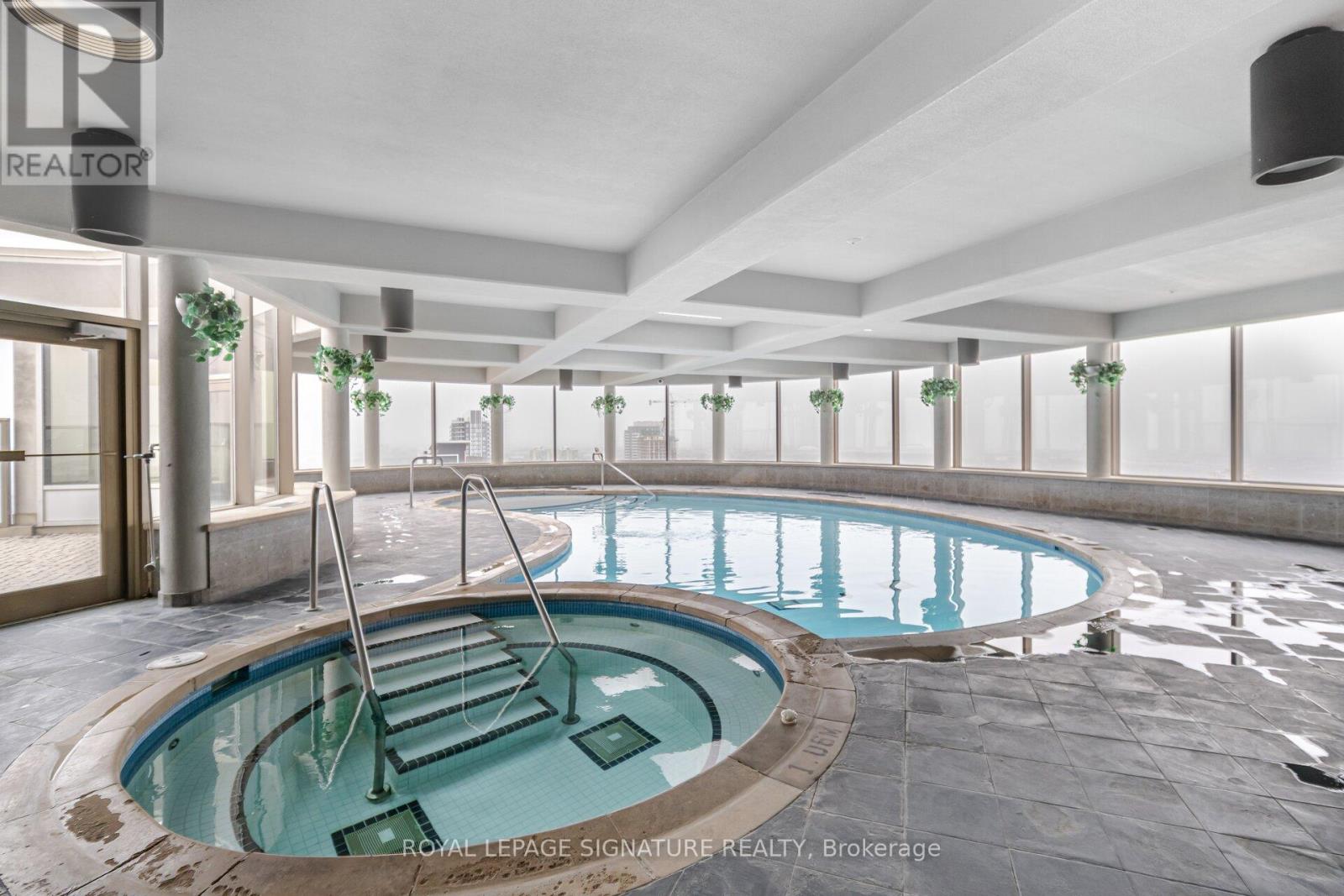 Photo 38 of 3208 45 Kingsbridge Garden Circle, Mississauga ON