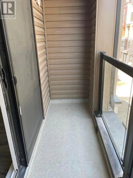 Photo 11 of 24 3409 Ridgeway Drive, Mississauga ON
