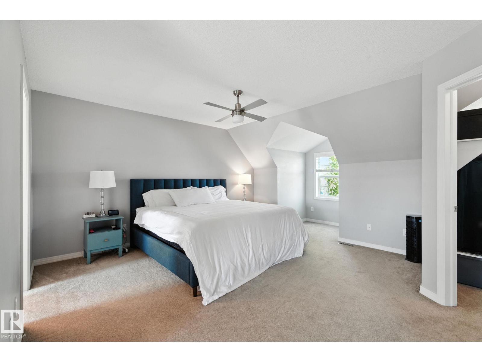 Photo 18 of 4481 Mccrae Av Nw, Edmonton AB