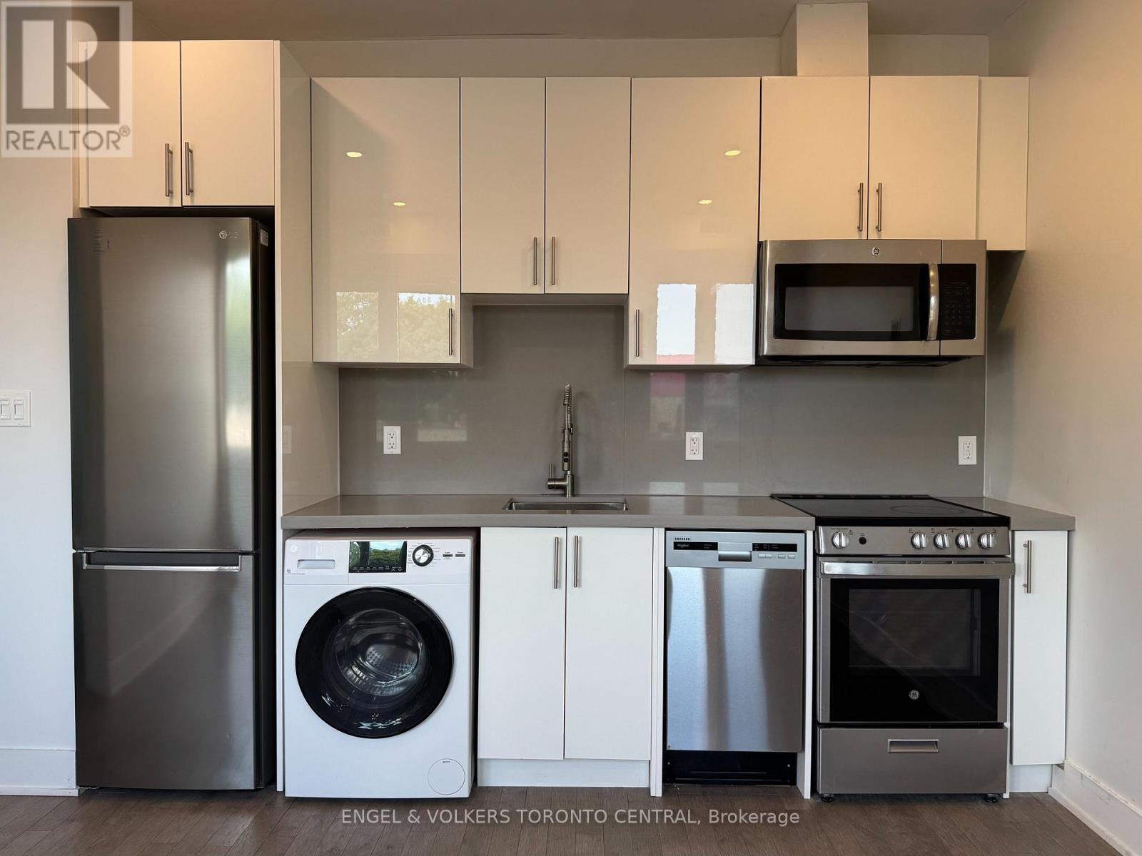 Photo 2 of 2 1415 Gerrard Street E, Toronto ON