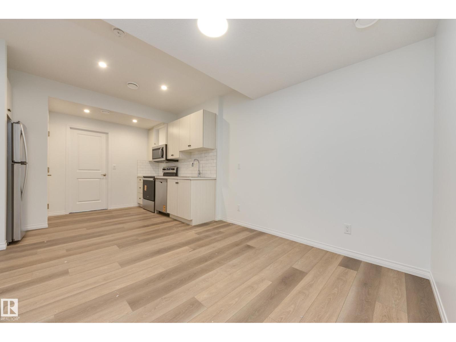 Photo 35 of 20903 25 Av Nw, Edmonton AB