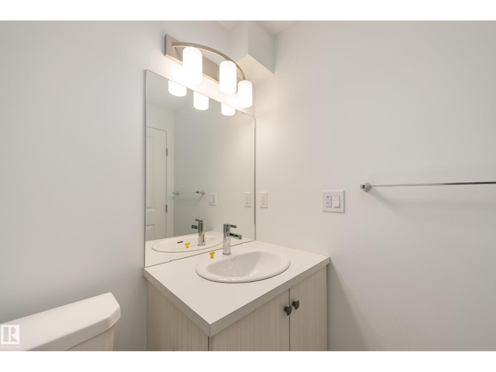 Photo 38 of 20903 25 Av Nw, Edmonton AB