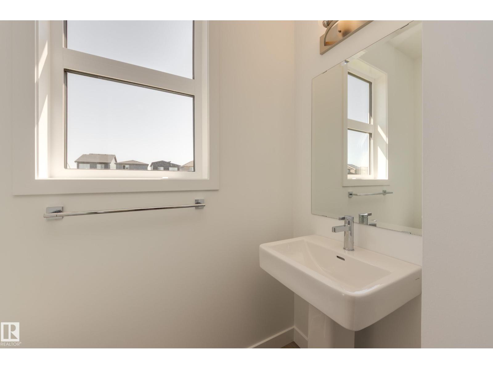 Photo 16 of 20903 25 Av Nw, Edmonton AB