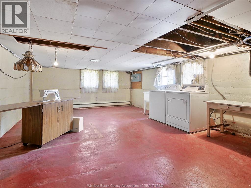 Photo 21 of 235 Queen Street, Harrow ON