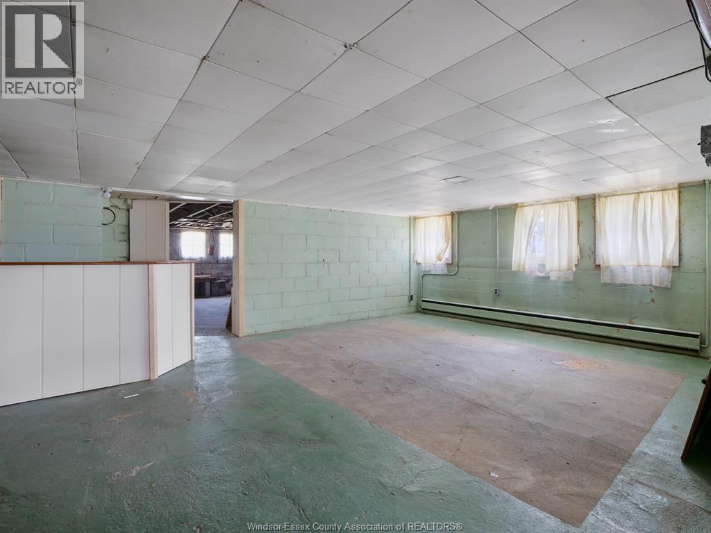 Photo 22 of 235 Queen Street, Harrow ON