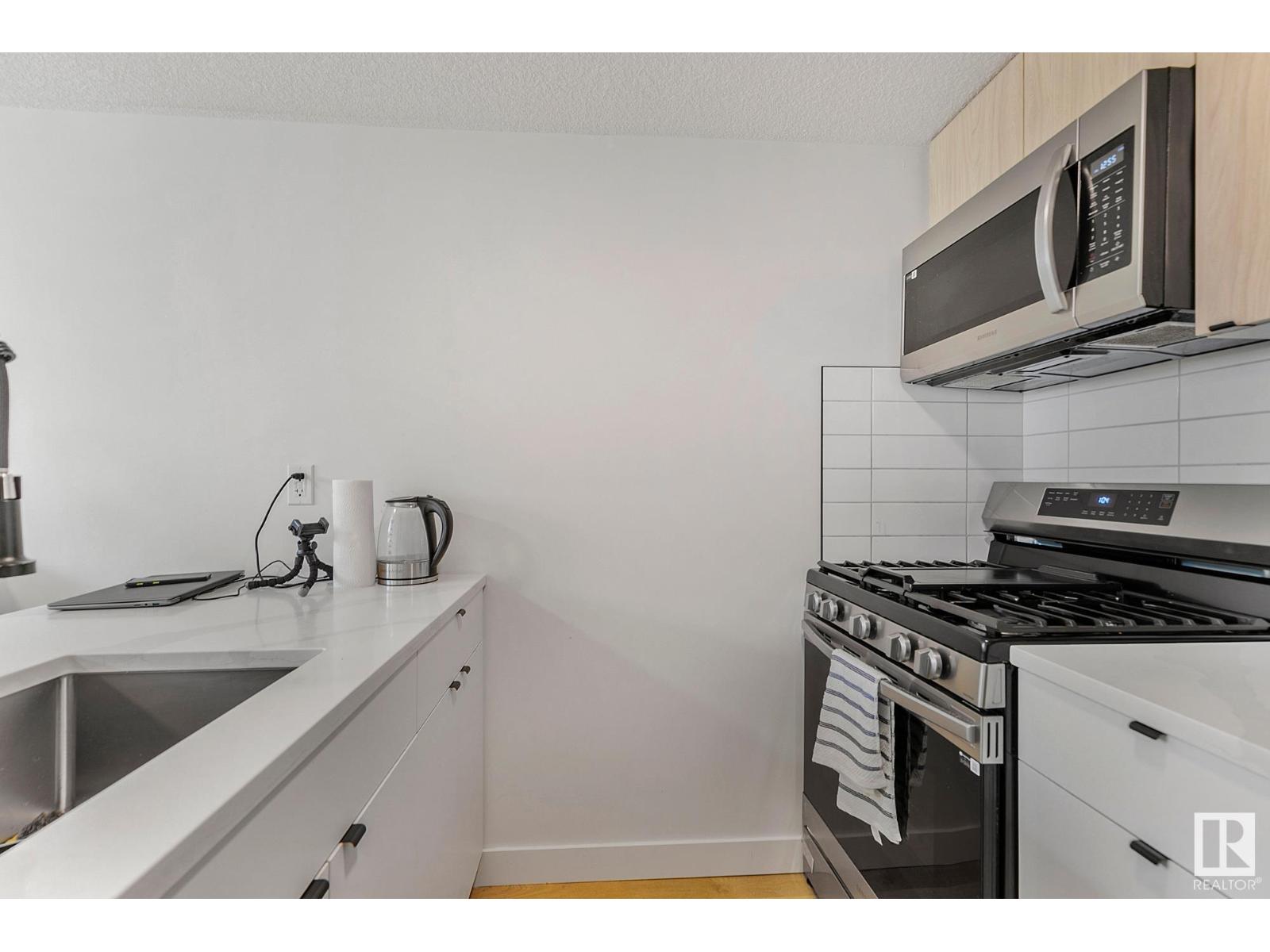 Photo 32 of 14904 109 Av Nw, Edmonton AB
