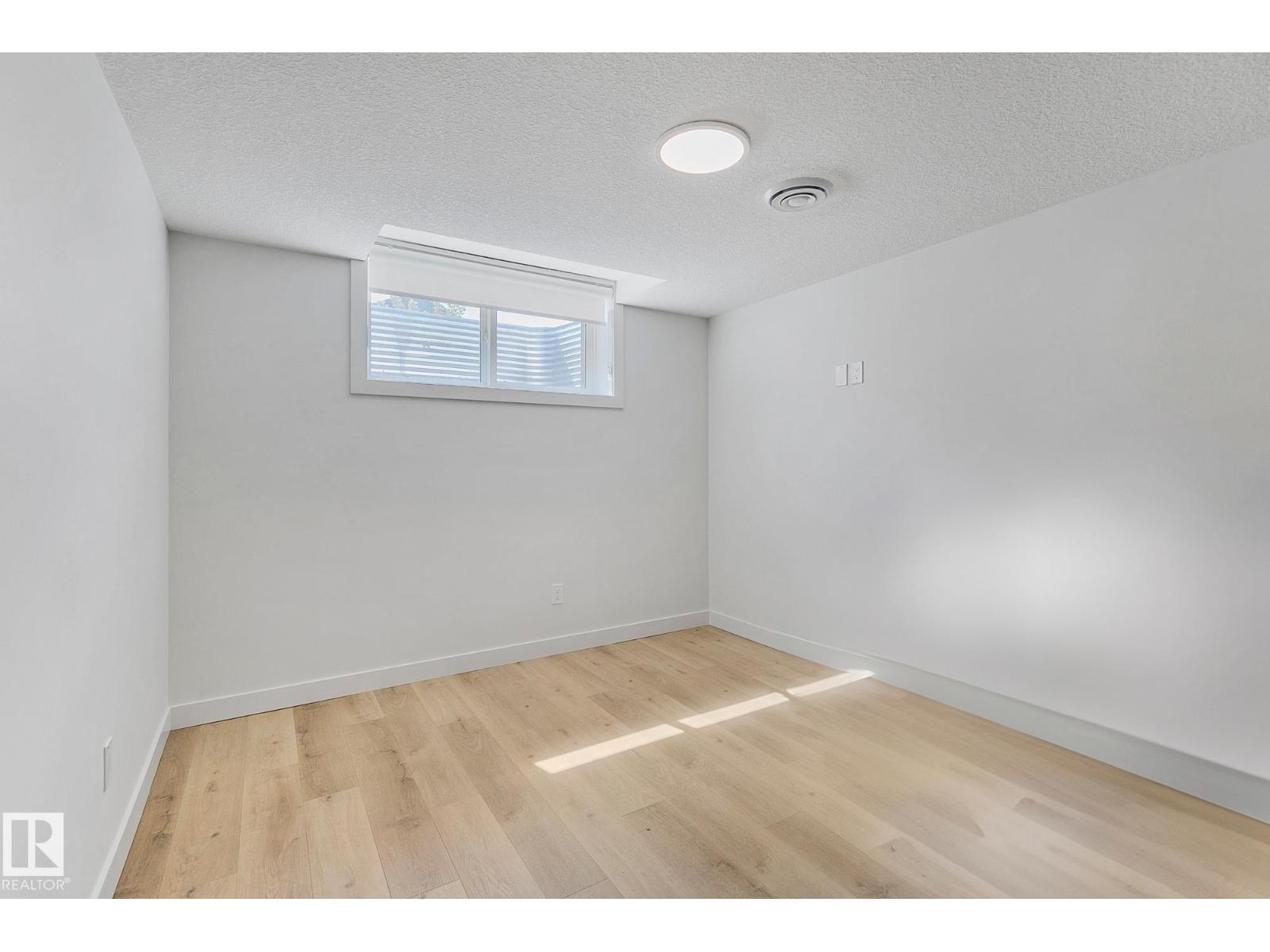 Photo 39 of 14904 109 Av Nw, Edmonton AB