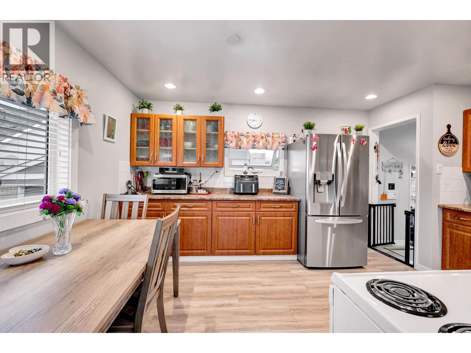 Photo 63 of 608 Mackenzie Avenue, Kamloops BC