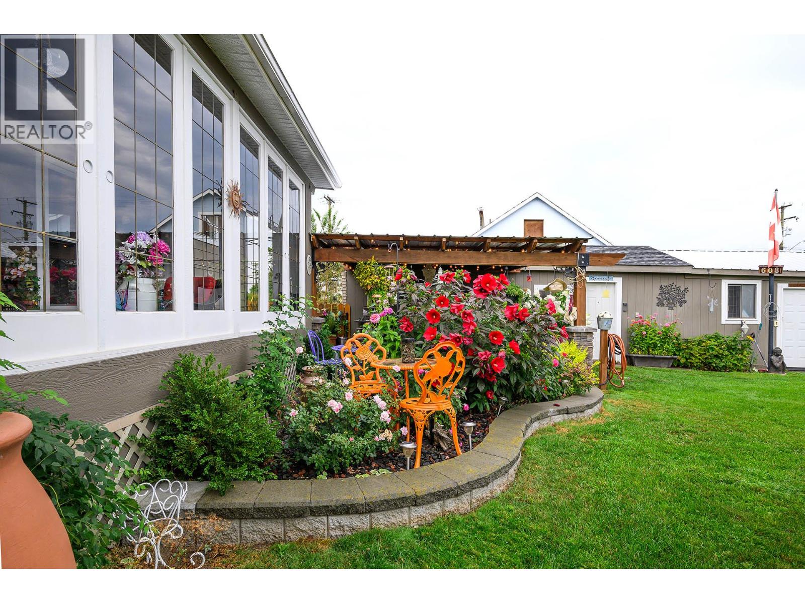 Photo 33 of 608 Mackenzie Avenue, Kamloops BC
