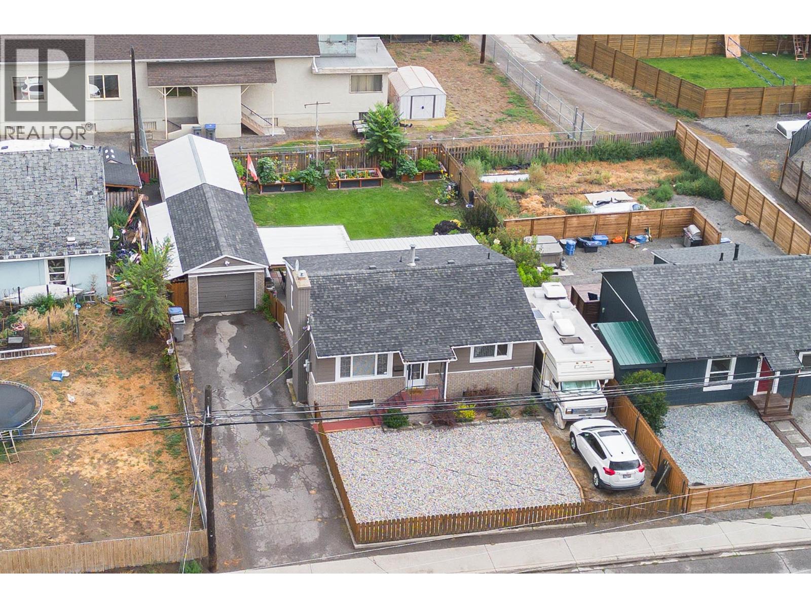 Photo 27 of 608 Mackenzie Avenue, Kamloops BC