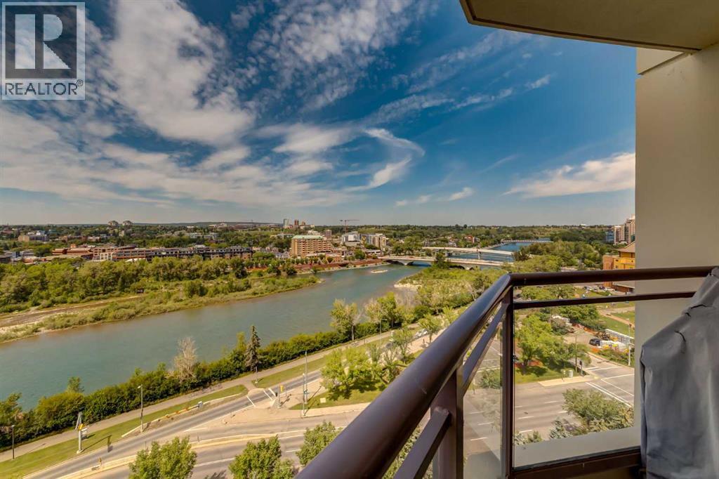 Single Family House for Sale in    Avenue SW Downtown West End Calgary 