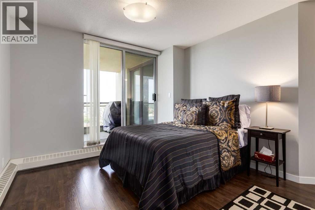 Single Family House for Sale in    Avenue SW Downtown West End Calgary 