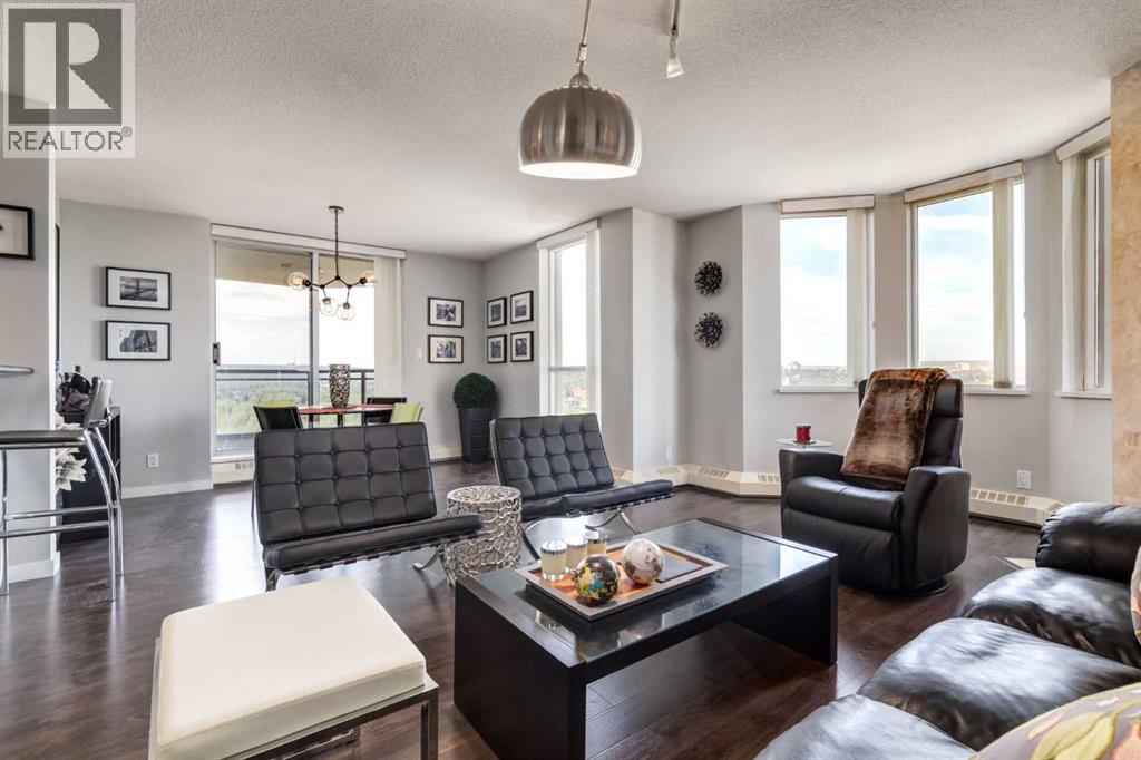 Single Family House for Sale in    Avenue SW Downtown West End Calgary 