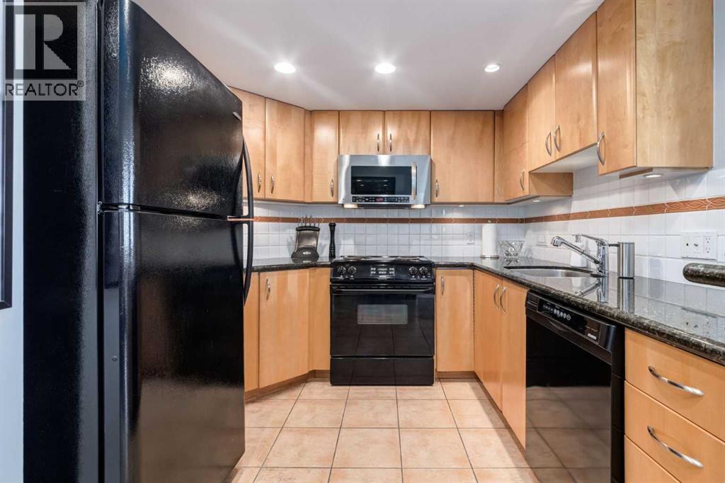 Single Family House for Sale in    Avenue SW Downtown West End Calgary 