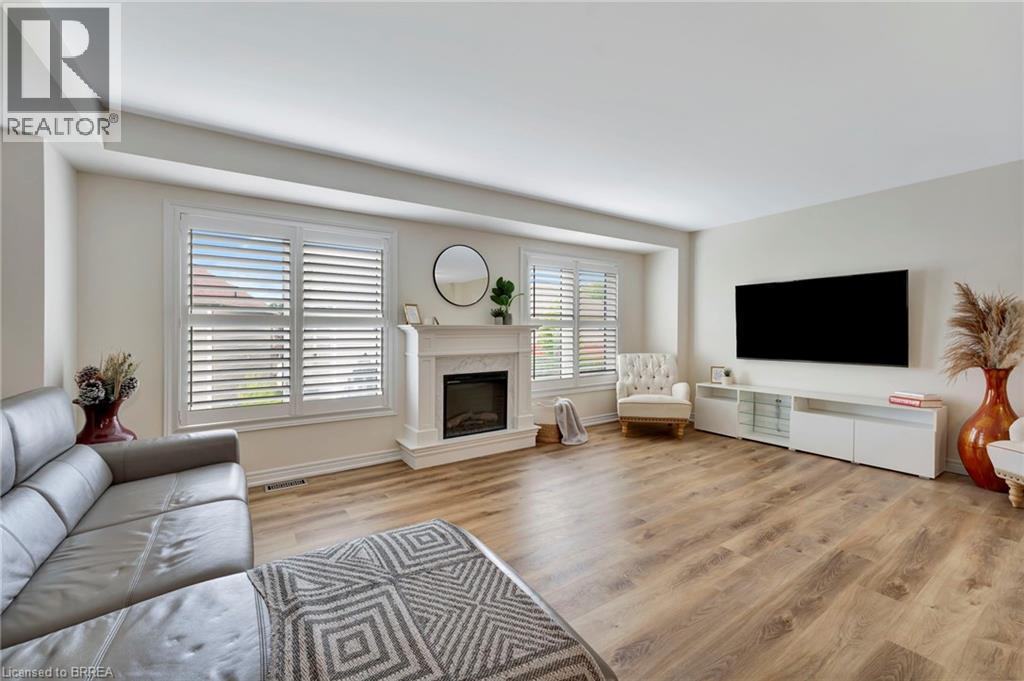 Photo 12 of 755 Linden Drive Unit 10, Cambridge ON