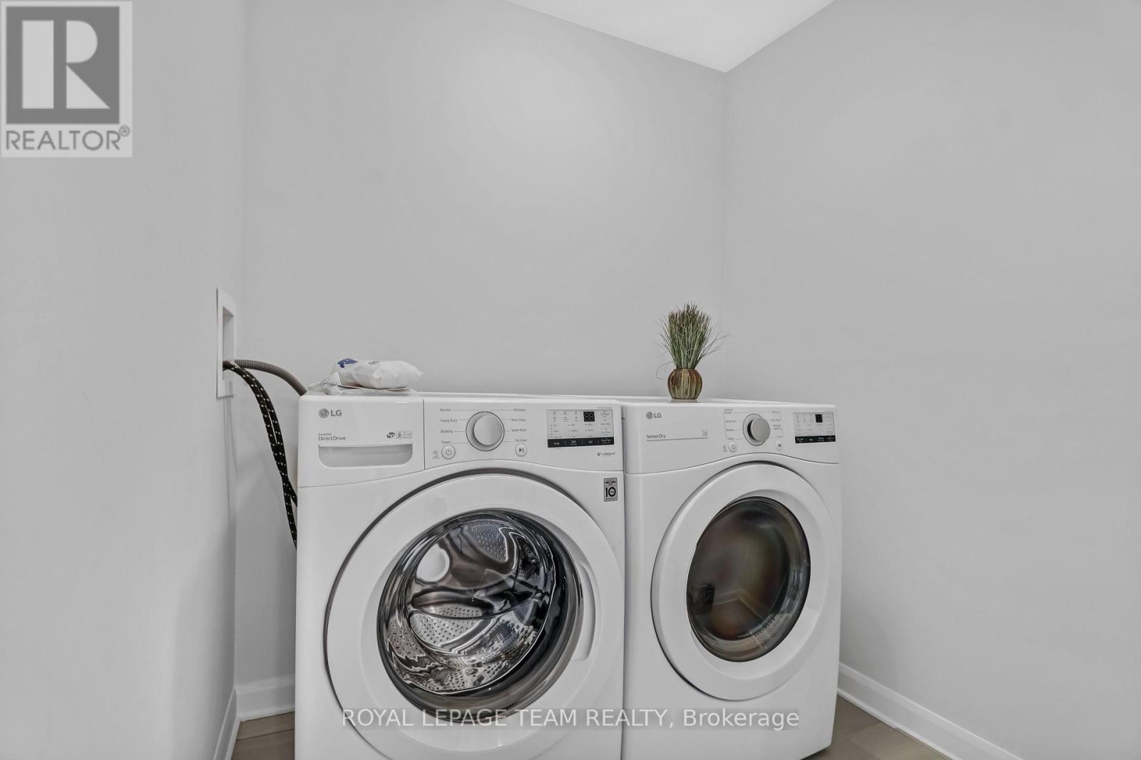 Photo 26 of 522 Branch Street, Ottawa ON