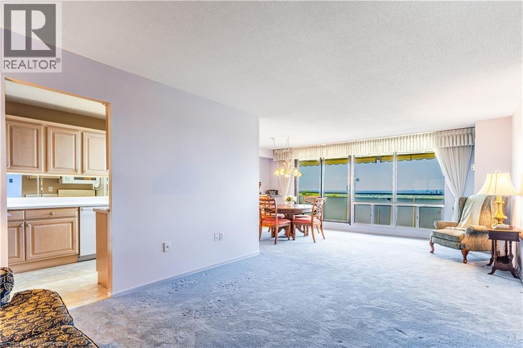 Photo 5 of 2055 Upper Middle Road Unit 805, Burlington ON