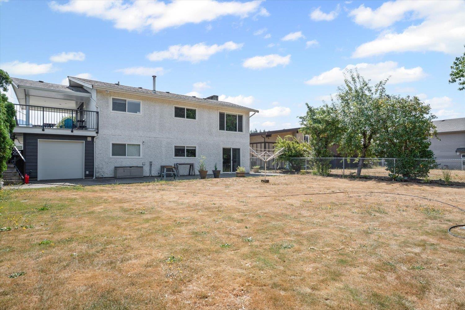 Photo 12 of 45267 Stirling Avenue Sardis South, Chilliwack BC