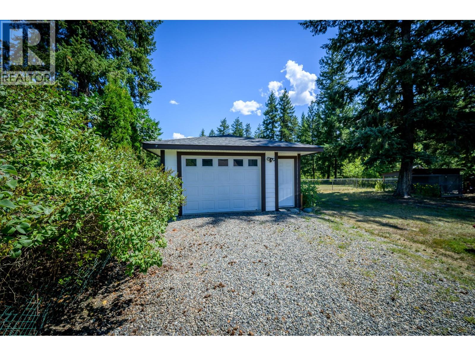Photo 17 of 4754 Gibbs Road, Barriere BC