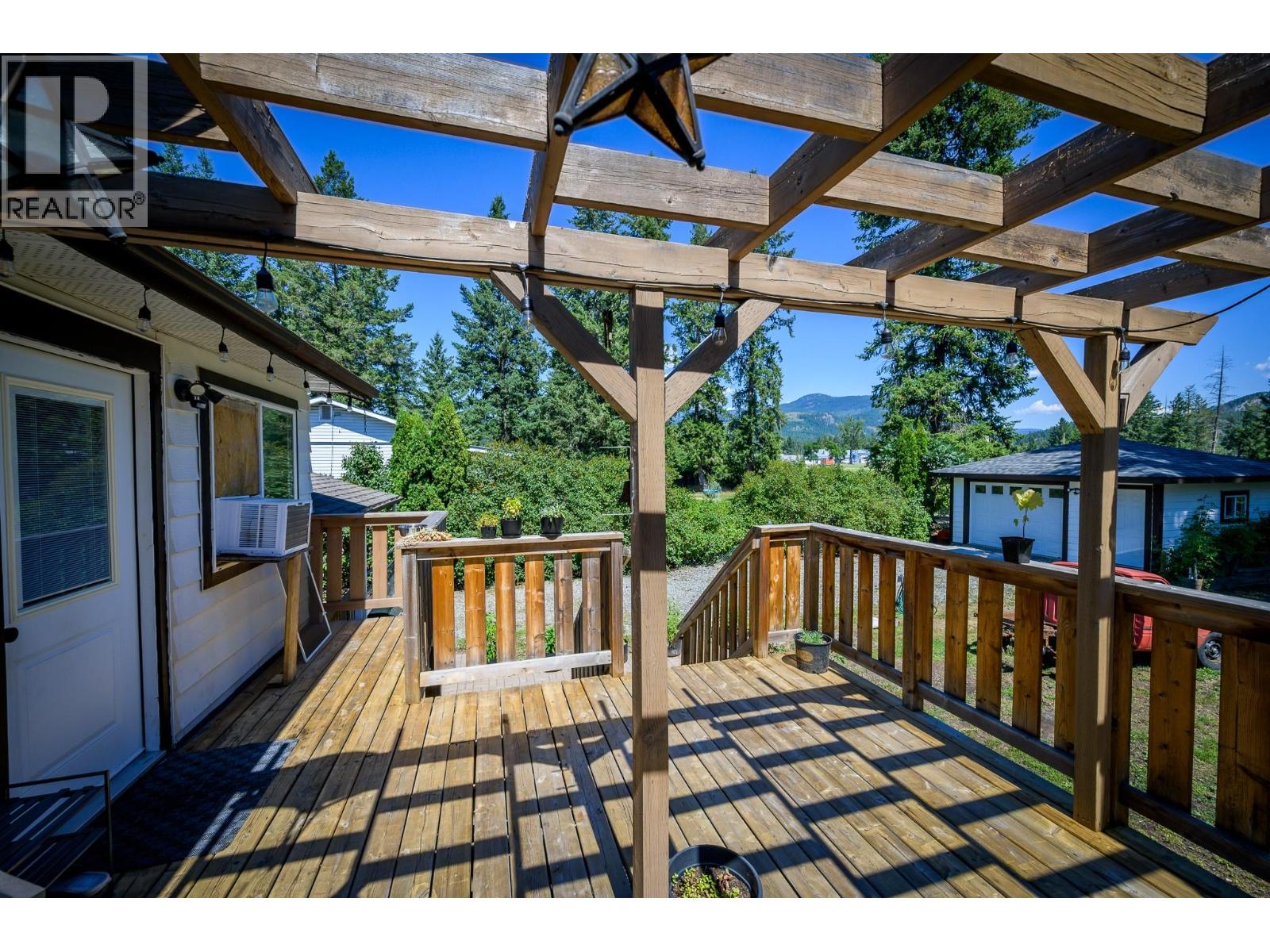 Photo 10 of 4754 Gibbs Road, Barriere BC