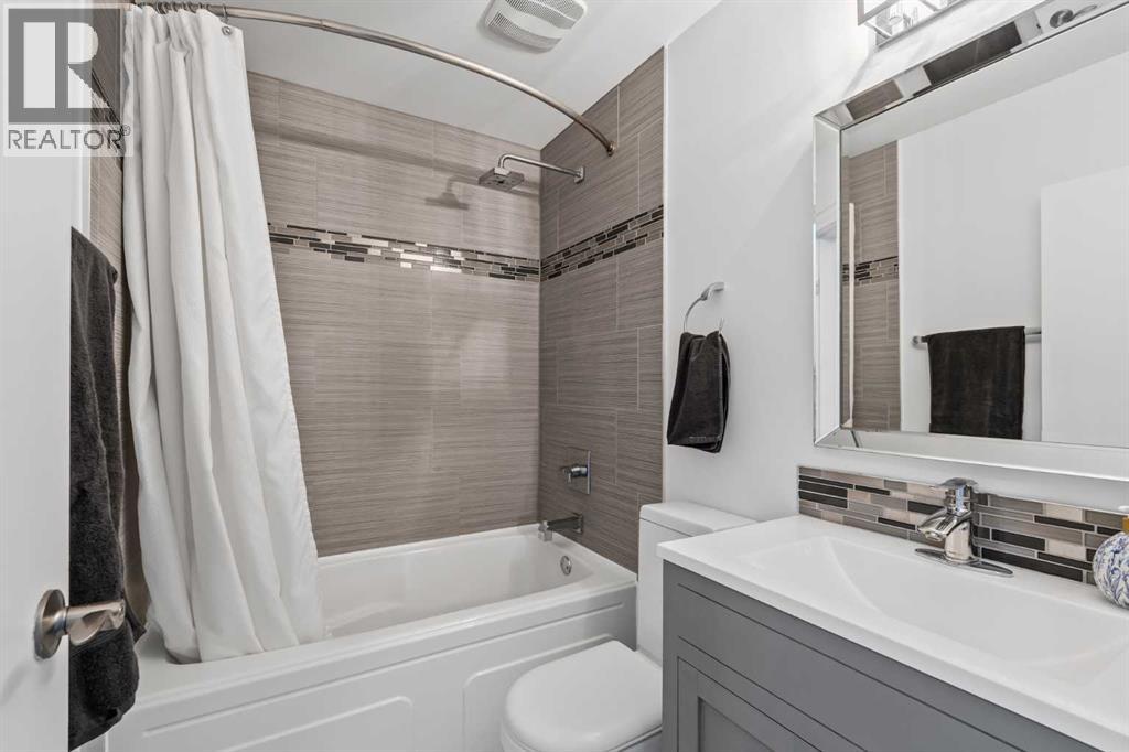 Single Family House Bungalow for Sale in  Sabrina Road SW Southwood Calgary 