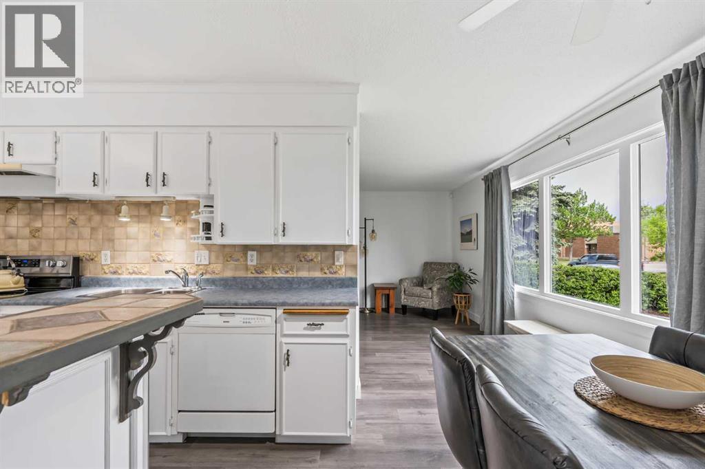 Single Family House Bungalow for Sale in  Sabrina Road SW Southwood Calgary 
