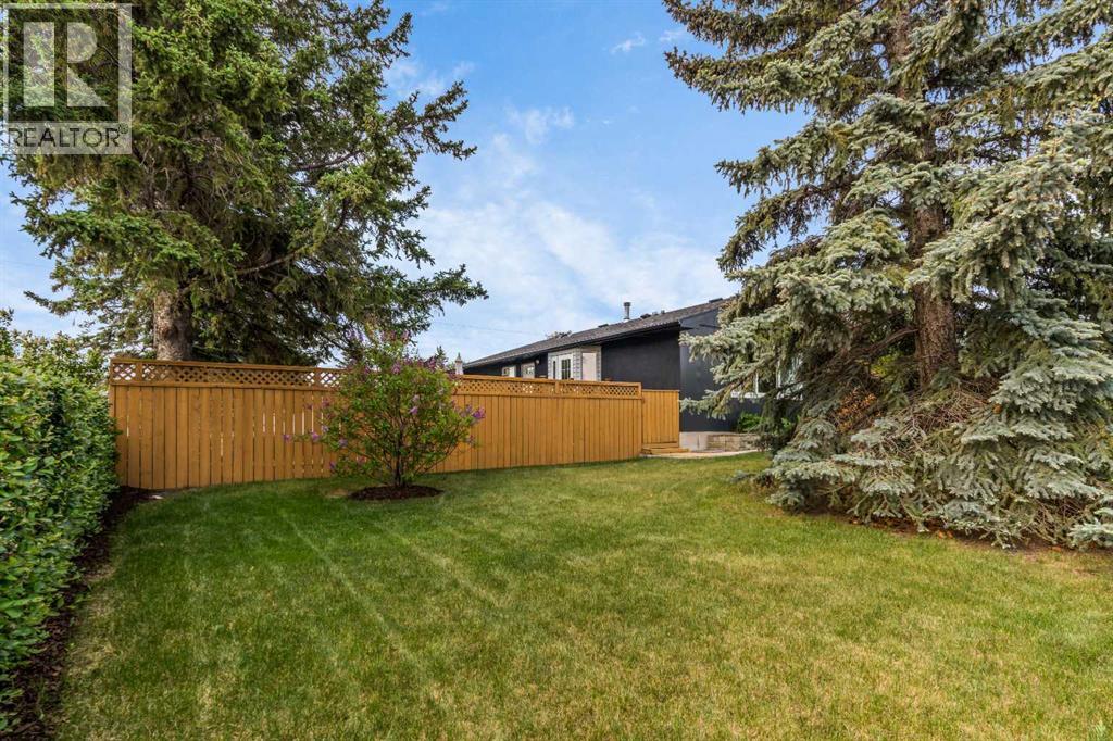 Single Family House Bungalow for Sale in  Sabrina Road SW Southwood Calgary 