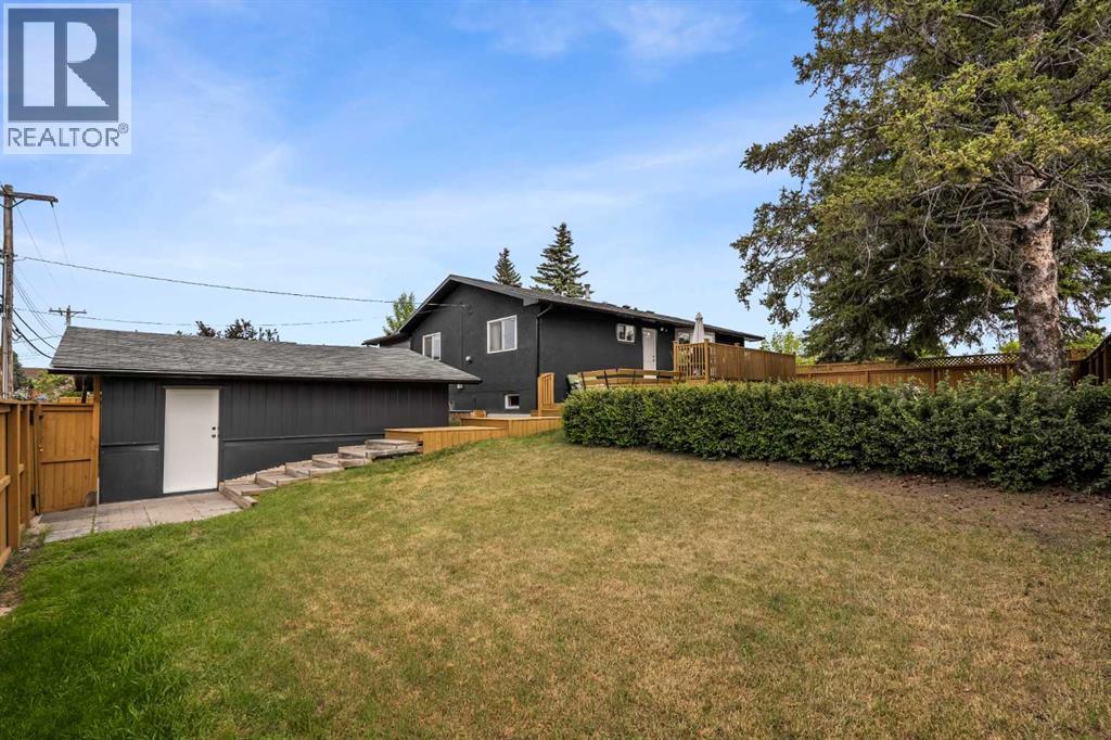 Single Family House Bungalow for Sale in  Sabrina Road SW Southwood Calgary 