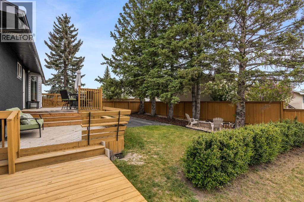 Single Family House Bungalow for Sale in  Sabrina Road SW Southwood Calgary 