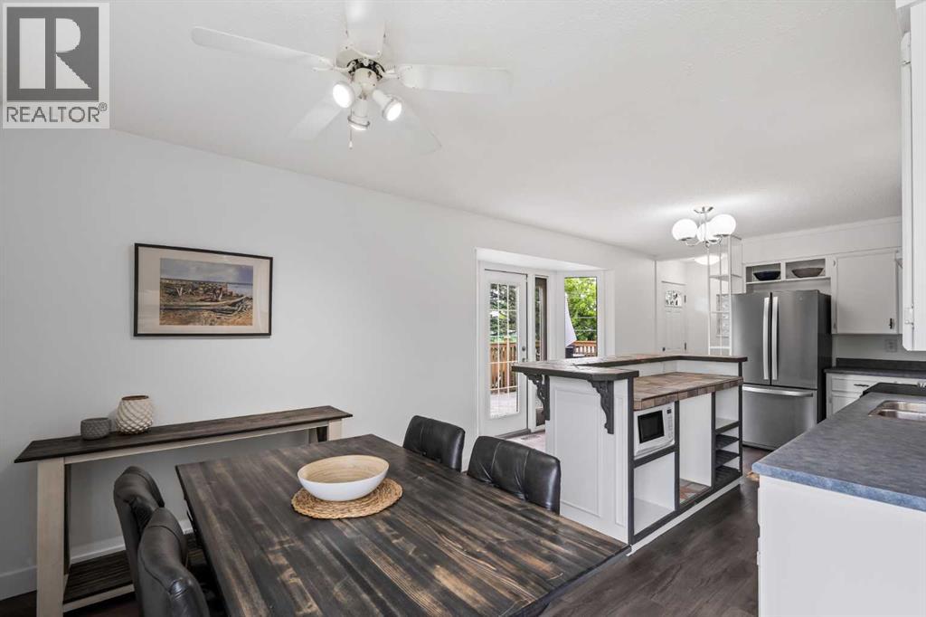 Single Family House Bungalow for Sale in  Sabrina Road SW Southwood Calgary 