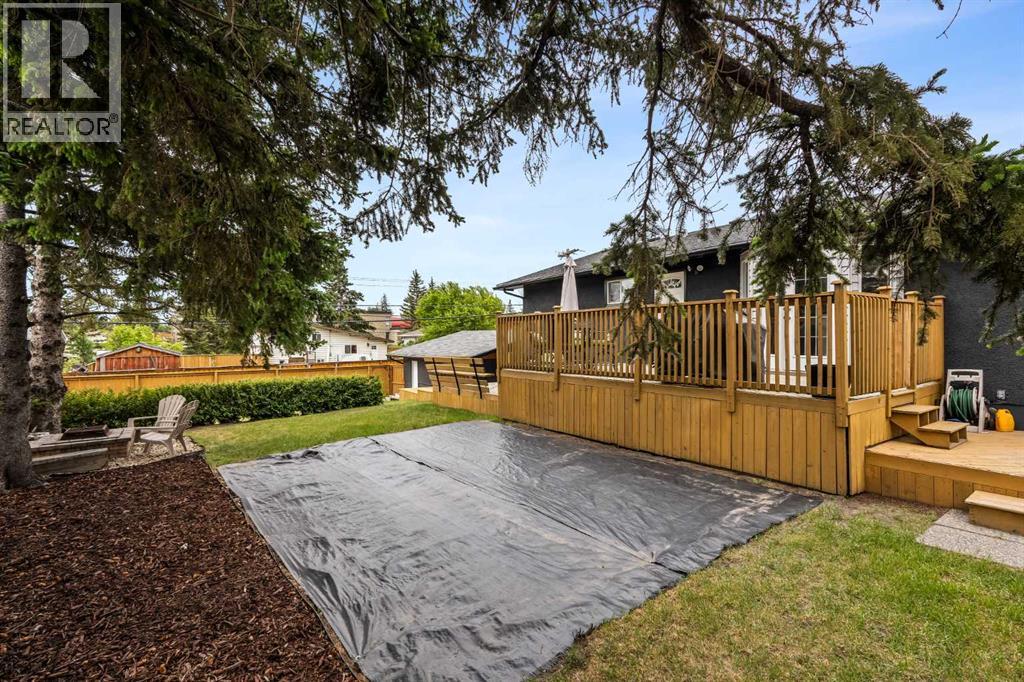 Single Family House Bungalow for Sale in  Sabrina Road SW Southwood Calgary 