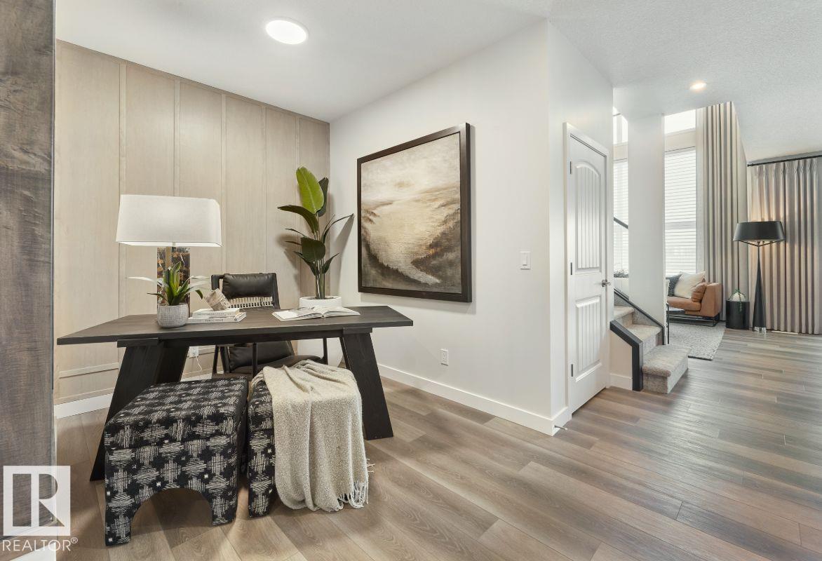 Photo 11 of 8739 224 St Nw, Edmonton AB